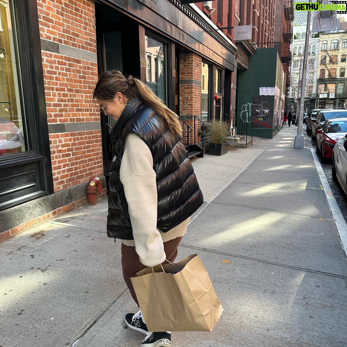 Chelsea Cutler Instagram - one week of Stellaria and idk where i am or what day of the month it is