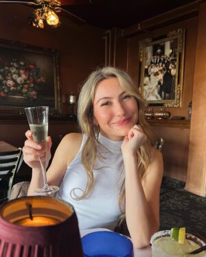 Chelsea Kane Instagram - Thanks for all the birthday love today. Clink!🥂