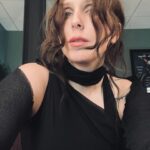 Chelsea Wolfe Instagram - backstage zelfie to celebrate yet another perfect @garrettmarkenson haircut✨