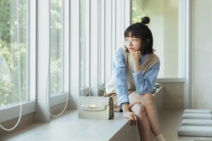 Chen Yan-Fei Instagram - NEW💕
我擔任品牌代言人啦！
這次跟超實用又有質感的牌子 S'AIME一起合作
設計了兩款包包的新色
大家要一起愛護它們
兩款都好喜歡
可以斜背可以手提，還有撞色設計
還特別拍了一支初戀青春又迷人的廣告
趕快點開來看吧~
拍攝那天的一切都很可愛💗

Thank You All ♡
Makeup @backstage_aga @backstage__makeup 
Hair @dustin_four_hair 
Stylist @yee1yee 
Bag @saime_officialtw 

#S'AIME #最懂亞洲女孩的包包品牌 #陳姸霏 #代言人 #初戀