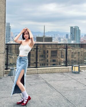 Chen Yi Xin Instagram - 今天*॰¨̮

All @bosom__clothes 

🎀官網專屬折扣碼「CINDY1011」有優惠ㄛ
使用期限至6/30。

#bosomootd #bosomclothes