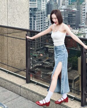 Chen Yi Xin Instagram - 今天*॰¨̮

All @bosom__clothes 

🎀官網專屬折扣碼「CINDY1011」有優惠ㄛ
使用期限至6/30。

#bosomootd #bosomclothes