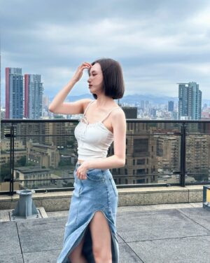 Chen Yi Xin Instagram - 今天*॰¨̮

All @bosom__clothes 

🎀官網專屬折扣碼「CINDY1011」有優惠ㄛ
使用期限至6/30。

#bosomootd #bosomclothes