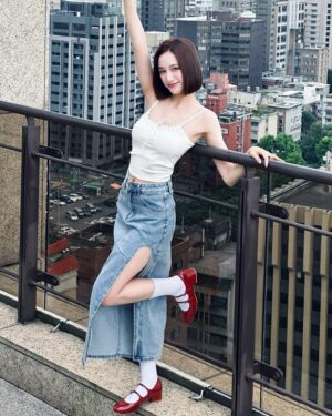 Chen Yi Xin Instagram - 今天*॰¨̮

All @bosom__clothes 

🎀官網專屬折扣碼「CINDY1011」有優惠ㄛ
使用期限至6/30。

#bosomootd #bosomclothes