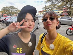 Chen Yu Instagram - 2024一開頭貼文獻給玩很大，
意猶未盡的一趟旅程💛🖤❤️
每天笑到東倒西歪，
回來想一次再笑一次，
濃度超高感覺跟大家認識了好久。
第四次上玩很大，
每次都覺得這個團隊真的好強、真的好用心。
謝謝玩很大的照顧🙇🏻‍♀️
我愛紅黃黑隊！期待播出！！！！！

🔥請務必關注這個我們在無聊時候練的開花技能 
#馬來西亞新山 
@mr.player.tw