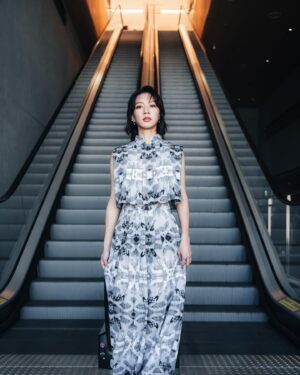 Chen Yu Instagram - 2024第26屆台北電影節
入圍名單揭曉嘉賓✨
要讓獎項有力量，肯定很困難吧，要承載大家的希望還要有持續做下去的熱情與責任心。可是揭曉過程中聽到現場記者們連續不斷的驚呼反應，被感染而亢奮起來，忍不住覺得——這一切多麼美好、多麼重要。
2019年當非常新人的時候還想著，一直都沒有作品進北影⋯⋯說自己是一份子會臉癢啊⋯⋯結果到今年都還沒有入圍過北影喔🙃
謝謝亞梅姐噹我與祝福我，怎麼可能鞭子與糖果讓我這麼快樂，吼，一定會有好的作品在北影跟大家見面的啦！
向宇宙發願！💫
-
@taipeiff 
超棒夥伴 @huang_guanzhi 
服裝 @apujan 
飾品 @theofficialpandora #PandoraTW
妝 @yeh_chenyu 
髮 @coloristehairstyling / @jeffery627
怎麼可能剛剛忘記標最厲害的攝影 @wu_duke @wu_duke_ph