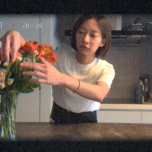 Chen Yu Instagram - 30
有好多感受，要記錄還不知道從哪裡開始寫起。29末挑戰一直來，每天24小時簡直要切得比切生魚片還計較，居然還可以有時間接接好友電話、傳傳訊息，因為感受到很多愛、很多歡樂，真的一點也不辛苦，謝謝不吝嗇給我鼓勵的每個人。
吃完大餐後，回家居然得到最近都在忙碌的好朋友們給的驚喜，青蛙裝堆在我家還是有些功用的⋯⋯

早上出門前剛好播到月昇冒險王國，模仿模仿著突然覺得，雖然依舊困惑又常恍恍惚惚的，但我滿喜歡現在的自己的✌🏻
壽星是福星，一樣用力迴向每一個祝福給此刻看到這篇的你💫