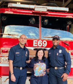 Cherami Leigh Instagram - Thanks to all of you wonderful LIGHTS that bought shirt to celebrate my collab with @cloverpuffart, we were able to donate over $600 in toys to the local firestation to distribute toys around the Los Angeles area. We also made a financial donation to a local children’s hospital (the hospital pointed us to the firestation for the toy donation). I LOVE getting to give back and share the joy of imagination and play each year and I LOVE getting to share this experience with you all and NOW getting to share it with my daughter. She LOVED her first toy donation experience but she was too tired from buying the toys to drop them off and meet the firefighters. Maybe next year 😉