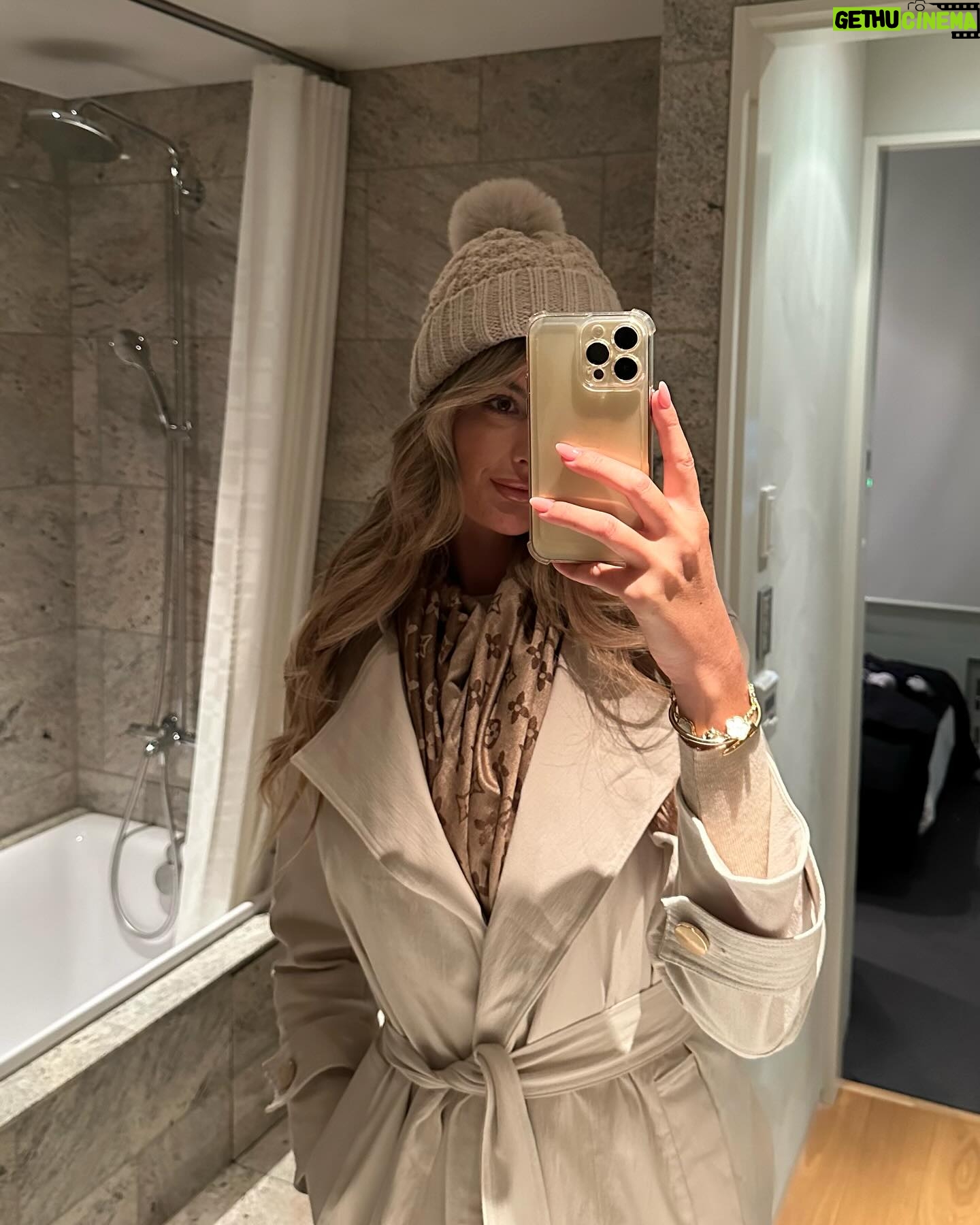 Cheryl Maitland - 770 Likes - Niseko 🤍❄️