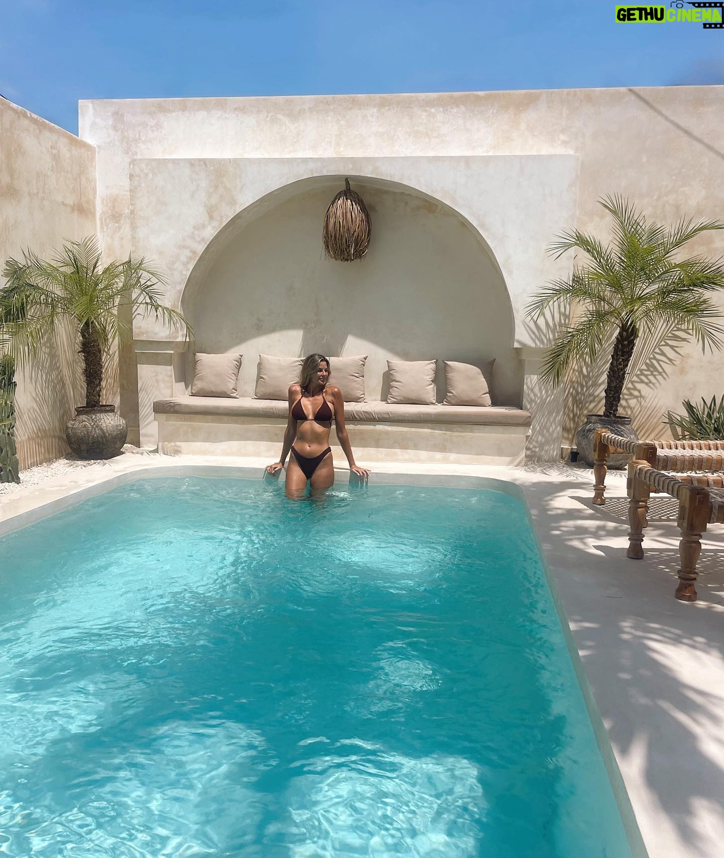 Cheryl Maitland - 1.5K Likes - 🌴Morning dip @casaalmabali