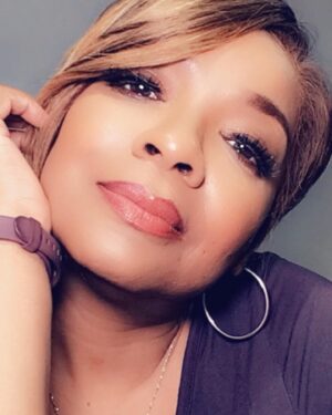 Cheryl Pepsii Riley Instagram - Wishing You a Cool, Beautiful, LoveFILLED Weekend!
🙏🏽❤️👊🏽💃🏽💪🏽

#LuhYall