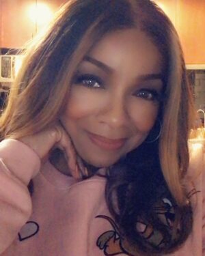 Cheryl Pepsii Riley Instagram - Happy #BlackVelvetMonday !!!
 Hope you guys are having an Extraordinarily Wonderful One!!
…..I was thinking,
How bout, let’s Walk n Talk in 
Love n Light!
You could b a Blessing to someone just by being you n sharing who you are!
Hey,
Tis the season 🥰

Wishing you All a Beautiful 
LoveFILLED Week ahead! 
Please Stay Safe n Healthy out there!

Happy Holidays 
🙏🏽❤️👊🏽💃🏽💪🏽

#LuhYallFoRealFoReal 
#SpreadLoveItsDaBrooklynWay