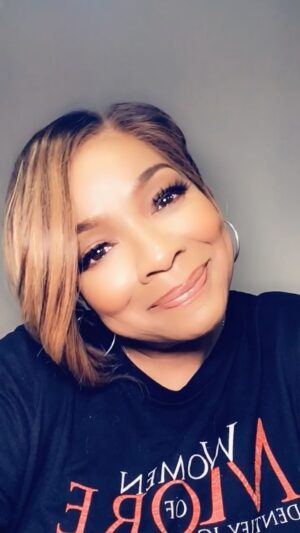 Cheryl Pepsii Riley Instagram - ….just wanted to vibe wit y’all for a min
Have a Wonderful rest of the Weekend n a 
Blessed Easter Sunday!
 🙏🏽❤️👊🏽

*I do not own the copyright to this music 

#WhatYouWontDoForLove
#SpreadLoveItsDaBrooklynWay 
#SIPBobbyCaldwell 🙏🏽