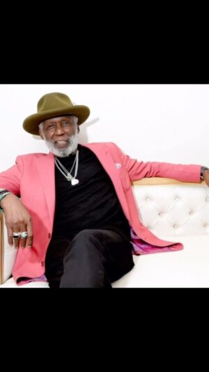 Cheryl Pepsii Riley Instagram - Man…..
 Richard Roundtree! 
Sir, You are Legend and Your Presence Represented Men in My Family! My Daddy, My Uncles…
That Beautiful Chocolate! 

To see you onscreen was like the “Yes, We Matter and We are HERE!” We All Needed!
Thank You! 🙏🏽

Rest Well King!