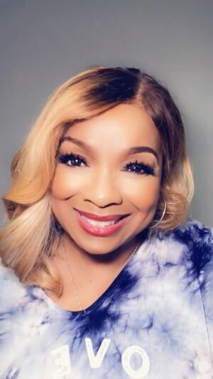 Cheryl Pepsii Riley Instagram - Happy #BlackVelvetMonday 
  I Really miss Our
#BlackVelvetMondays n Our #BVMFam 
I miss My Menz #HotChocolate n #TeamHorn 

I miss Our Fellowship n Growing in Community! 
I am Sooooo Proud of you All!
I See y’all out there Trusting YOUR Gifts n I can’t wait to see n hear you again!

Please know I’ve gotten your messages n calls n I hear you Loud n Clear!

I’m workin really hard on something special n I look forward to sharing with you soon!

Til then,
 Stay Safe n Healthy out there n 
Get Ready Get Ready Get Ready!

Have a Blessed, Beautiful n 
  LoveFILLED Week!!!
 🙏🏽❤️👊🏽💃🏽💪🏽
