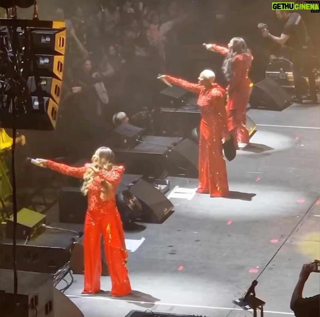 Cheryl 'Coko' Gamble Instagram - Wembley arena was amazing! We haven’t performed in London in a while and to come back and still receive this level of love for our classics is everything! Anytime we perform this no matter where we are in the world it’s always a different experience but a priceless magical moment we to get to share with our fans! Y’all better SANG! THEE NATIONAL ANTHEM! Thank you again London for making this a great last show of the year 🙏🏾 🎥 @richardbaker1979 #wembleyarena #soldout #international #worldwide #fyp #reels