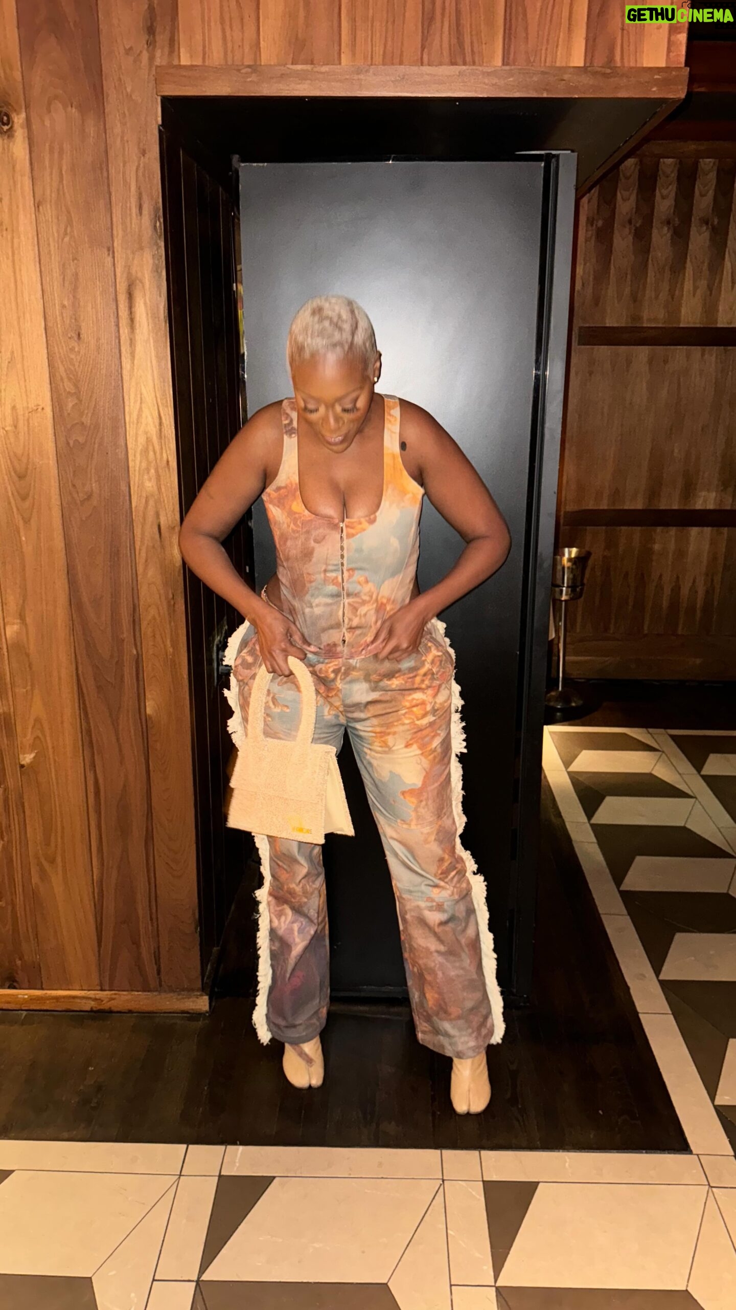 Cheryl 'Coko' Gamble Instagram - I came, I partied, Iām gone. āš¾š«¶š¾ā¤ļø Outfit: @manieredevoir Shoes: @maisonmargiela Bag: @jacquemus #baldgirls #baldgirlsdoitbetter