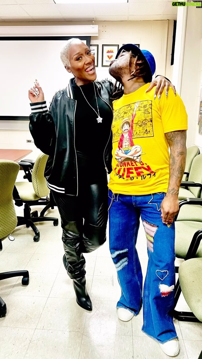 Cheryl 'Coko' Gamble Instagram - I got a chance to hang out with one of my good friends at his concert. @curlyheadedblackboy did his thing as always! He sang the mess out of my favorite song!!! He’s so good! ❤️