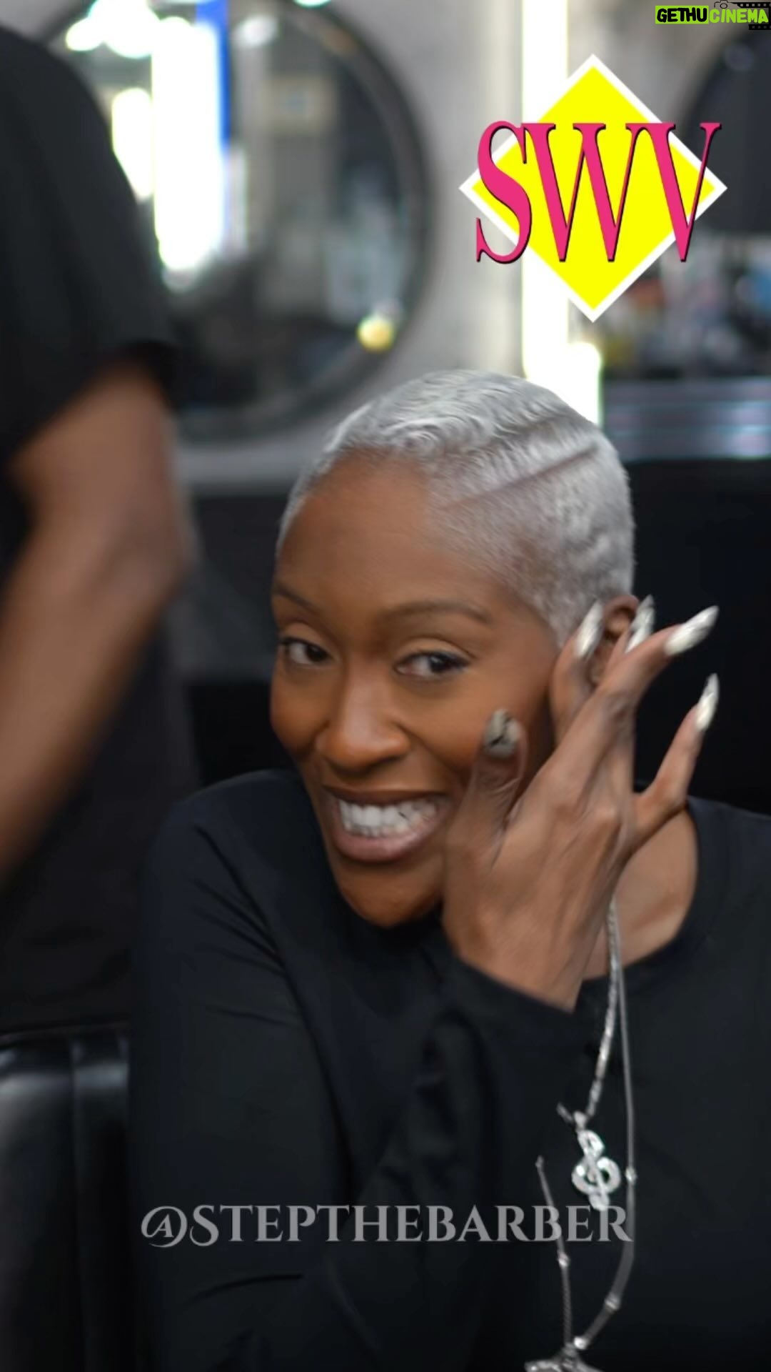 Cheryl 'Coko' Gamble - 7K Likes - When it comes to @therealcokoswv Platinum Blonde Hair.. the only brand that gives her the lift she needs is @kinksandcoilsllc Pre-Lightener 2.0
.
Just know when we link up.. something big is coming 🤫!!!
Thank you Coko for always being a dope person in REAL LIFE
.
Kinks & Coils Foam Styler was used to style her hair.. order link is in my bio.. #hair #shorthair #shorthairstyle #shorthairdontcare #barber #barbershop #blonde .. LUXURY LIFESTYLE!!!
