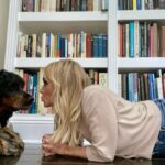 Cheryl Hines Instagram - Love my little Litty 💕 #dogsofinstagram #girlsbestfriend #gordonsetter #love #mydog #bookstagram #books #home