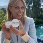 Cheryl Hines Instagram - We did it! And they're really good and going fast . Pretty Pretty Pretty Pretty Good limited edition fragrance candles at Hines Young!! 🤍 #curbyourenthusiasm #fragrancecandle #finalseason