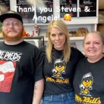 Cheryl Hines Instagram - Made a trip to Mr. Bill’s donuts this morning with Cracklin Rosie 🍩 Thanks Steven for wearing your Kennedy hat every day! It was great meeting you & your mom 🥰🥰 #donuts #mrbillsdonuts #lovemymom #kennedy24