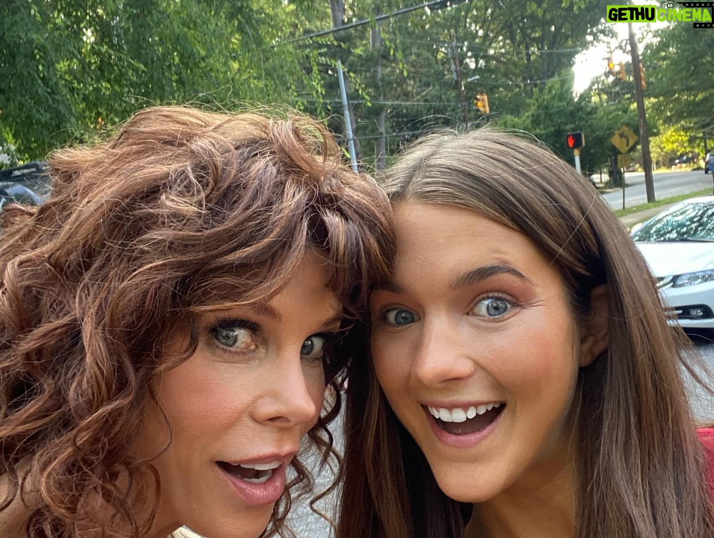 Cheryl Hines Instagram - When we shot the film Popular Theory in Atlanta. The best cast & director!! Thank you Ali. These pics! 😂♥️♥️♥️ In theaters today!! #populartheory #familyfilm #comedy #nerds #popular #wigs
