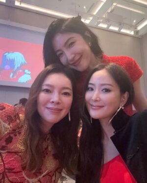 Cheryl Yang Instagram - 祝福我親愛的～生日快樂🎂天天快樂❤️結婚週年快樂🎉 @sqwhat LOVE YOU!!!
要永遠的幸福下去！