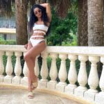 Cheslie Kryst Instagram - This is the only time the whole day that I wore shoes lol. Blessings 😂😂 #workcation #newswimsuit #turksandcaicos