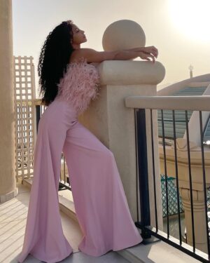 Cheslie Kryst Instagram - It’s barely noon in NYC, but the sun has set in Israel (6:30pm here) and the secret’s out! I’m serving on the selection committee for the preliminary competition at Miss Universe this year!!! Time to get to work. I have a lot of bios to look over lol .
.
.
.
#missuniverse #missuniverse2021 #missusa2019 #jovani #jovanijumpsuit #pinkjumpsuit #featherjumpsuit