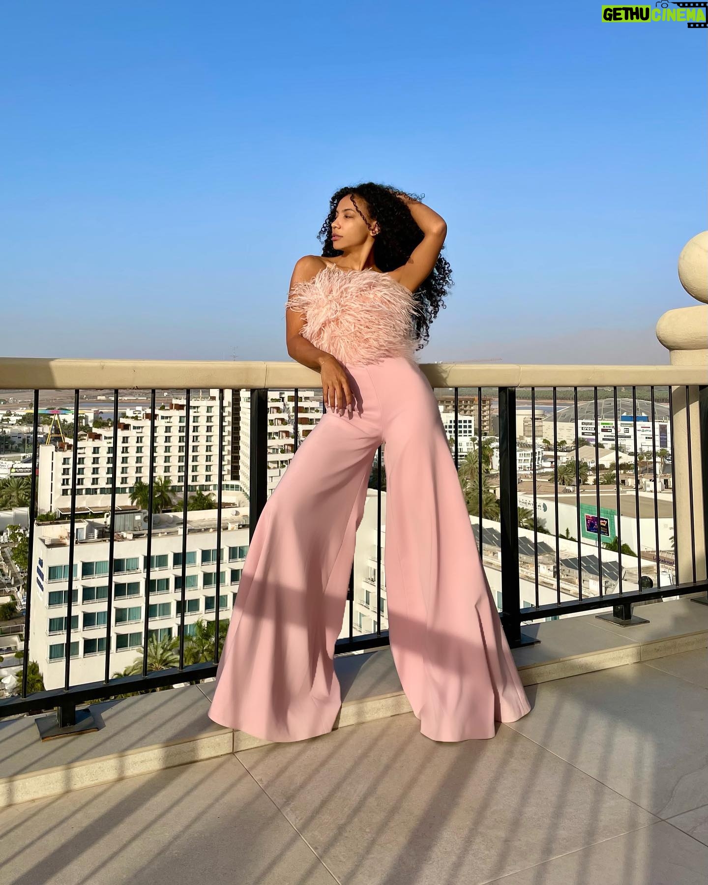 Cheslie Kryst - 21.1K Likes - Who said you can’t look cute in quarantine? Landed safely yesterday and currently in isolation (took these on my balcony). Got a big week ahead of me 😉