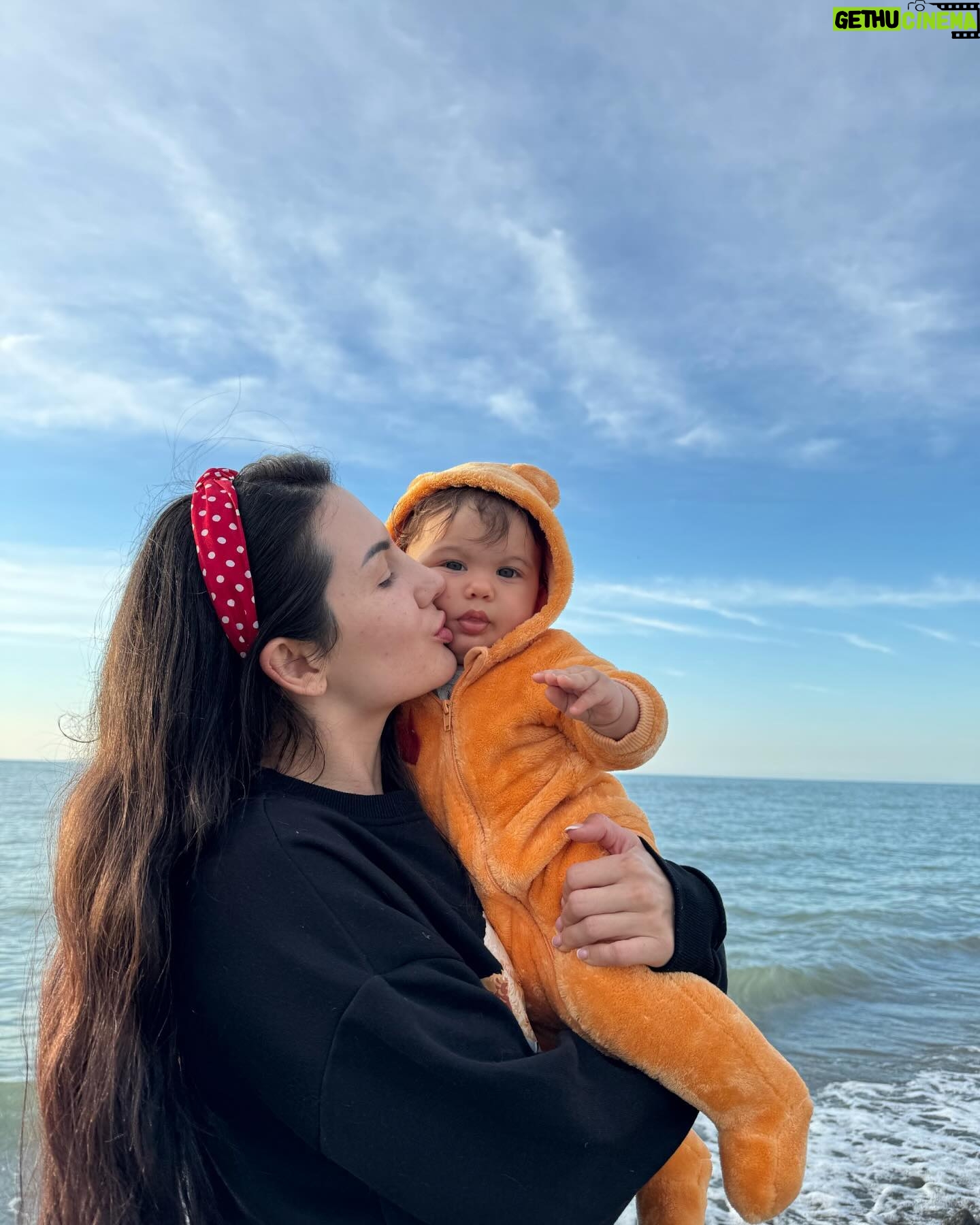 Cheyanne Buys Instagram - You can always find me kissing my baby π My Devi π«ΆπΌ