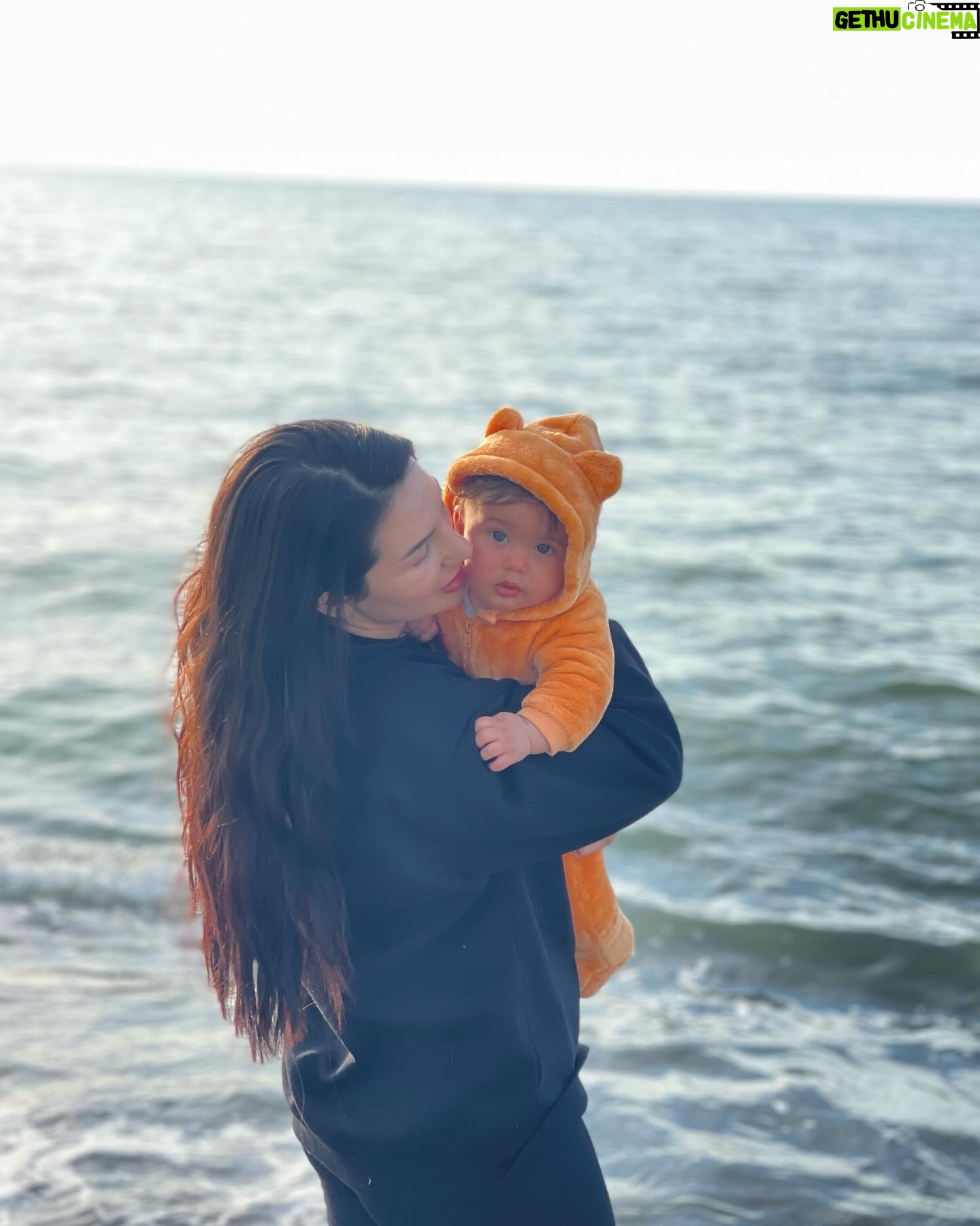 Cheyanne Buys Instagram - You can always find me kissing my baby π My Devi π«ΆπΌ