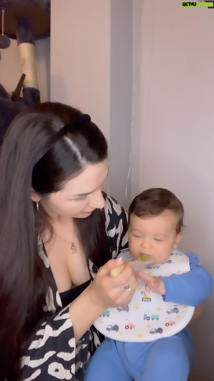 Cheyanne Buys Instagram - Today I learned as a new mom that I picked the worst vegetable for my son to try first. 🥦🙃 —
