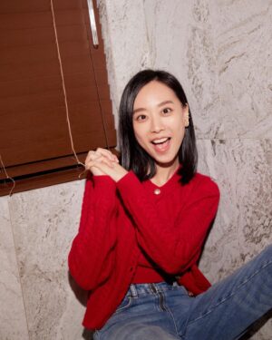 Chiago Liu Instagram - 大年初五！
要把過年期間製造的垃圾丟出去喔！
❤️❤️❤️
初五快樂！
也順便情人節快樂！

喜氣洋洋outfit @bashparis 
#bashlovestaipei 
覺得我很奇怪的攝影師 @dyc_lab_ 
Make up @arialping