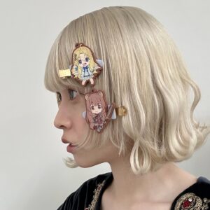 Chiai Fujikawa Instagram - ガチャガチャでゲットしたラフタリアとフィーロのキーホルダーを髪留めに加工して使ってる

使いまくってるからだいぶ年季入っちゃってるね

#盾の勇者の成り上がり 
#shieldhero 
#ラフタリア
#フィーロ