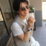 Chiaki Horan Instagram - _ “I never laugh until I’ve had my coffee.” #zenithwatches #ゼニス #sponsored