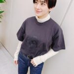 Chiaki Horan Instagram - _ 『コタツ』Tシャツを、我らが小池栄子さんが作ってくださいました🩶 普段も着られるさりげないプリントが超可愛い☺️🩶 ありがとうございます🩶