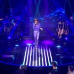 Chiara Galiazzo Instagram - 🎵E io che vedo solo il tuo sorriso Che fa sembrare tutto straordinario Come te 🎵 @chiara_galiazzo canta "Straordinario" a #Radio2SocialClub