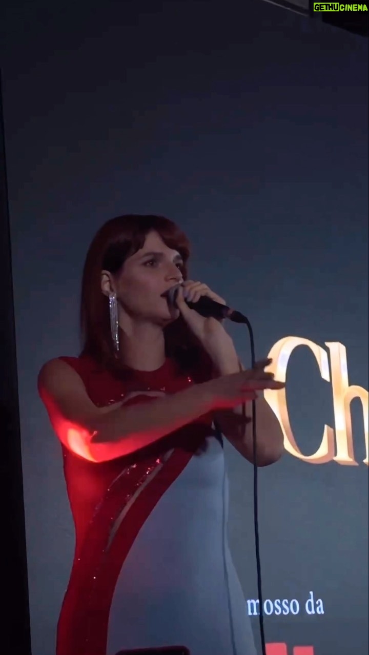Chiara Galiazzo Instagram - In occasione del Charity Event in favore della Croce Rossa Italiana, Chiara Galiazzo ha ricevuto un importante riconoscimento per l’impegno sempre dimostrato a favore delle persone più vulnerabili ✨