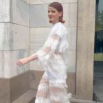 Chiara Galiazzo Instagram - Mi sono sentita sposata 🕊️🤣 Genny Fashion Show ✨ @genny #mfw