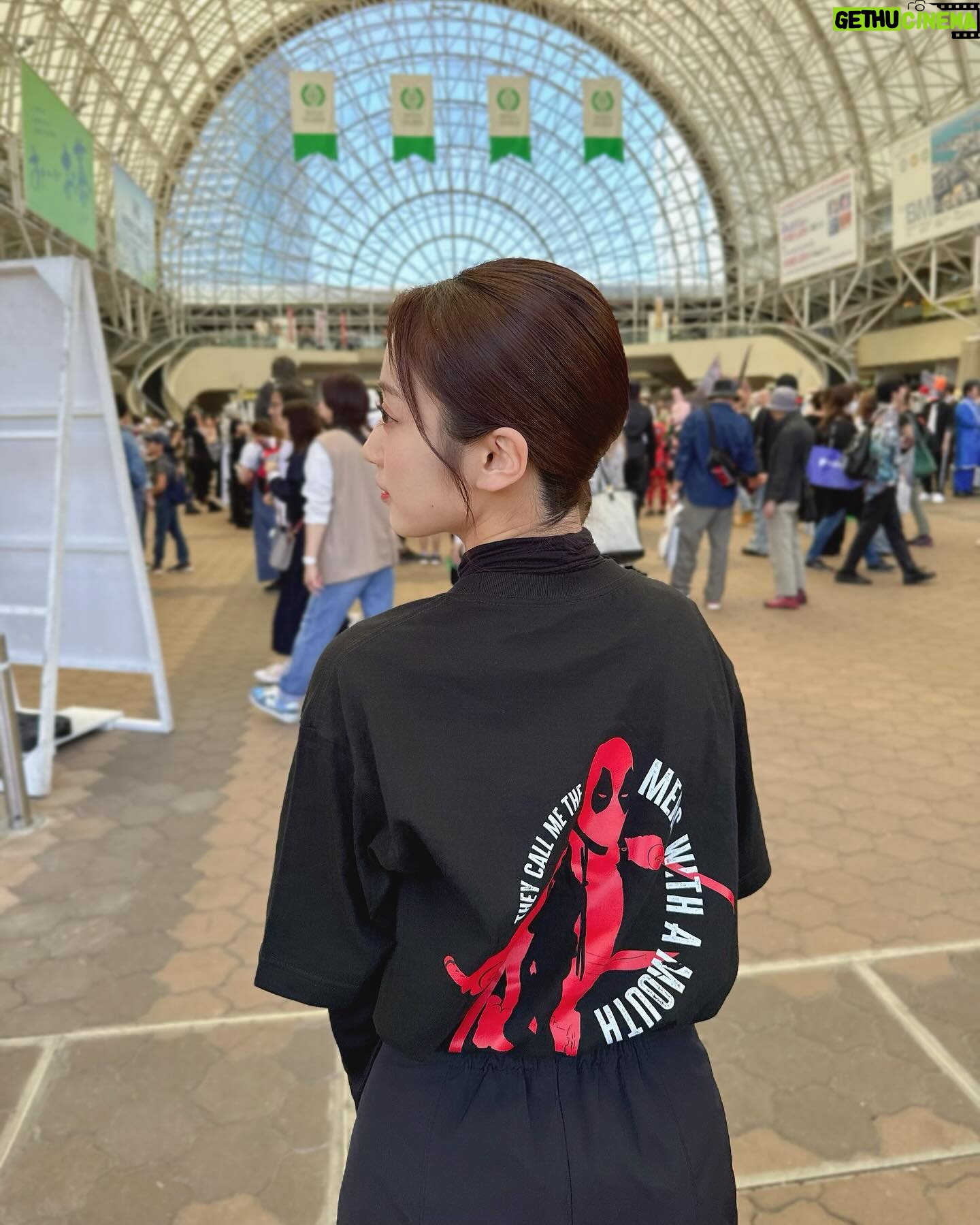Chihiro Kawakami - 3.7K Likes - 🦸🏼♂️🌟
5/3〜5の3日間
#大阪コミコン2024
ありがとうございました!
ご来場下さったみなさんのキラキラした表情や自分自身が更にポップカルチャーの魅力にハマっていくのを感じて多幸感溢れる空間だったなと余韻に浸っています❤️🔥
今年もPR大使として参加させていただき光栄でした!
また機会がありますように☺️🙏🏻✨
#3日目に来ていた私服
#deadpool #18禁ヒーロー
#🫣