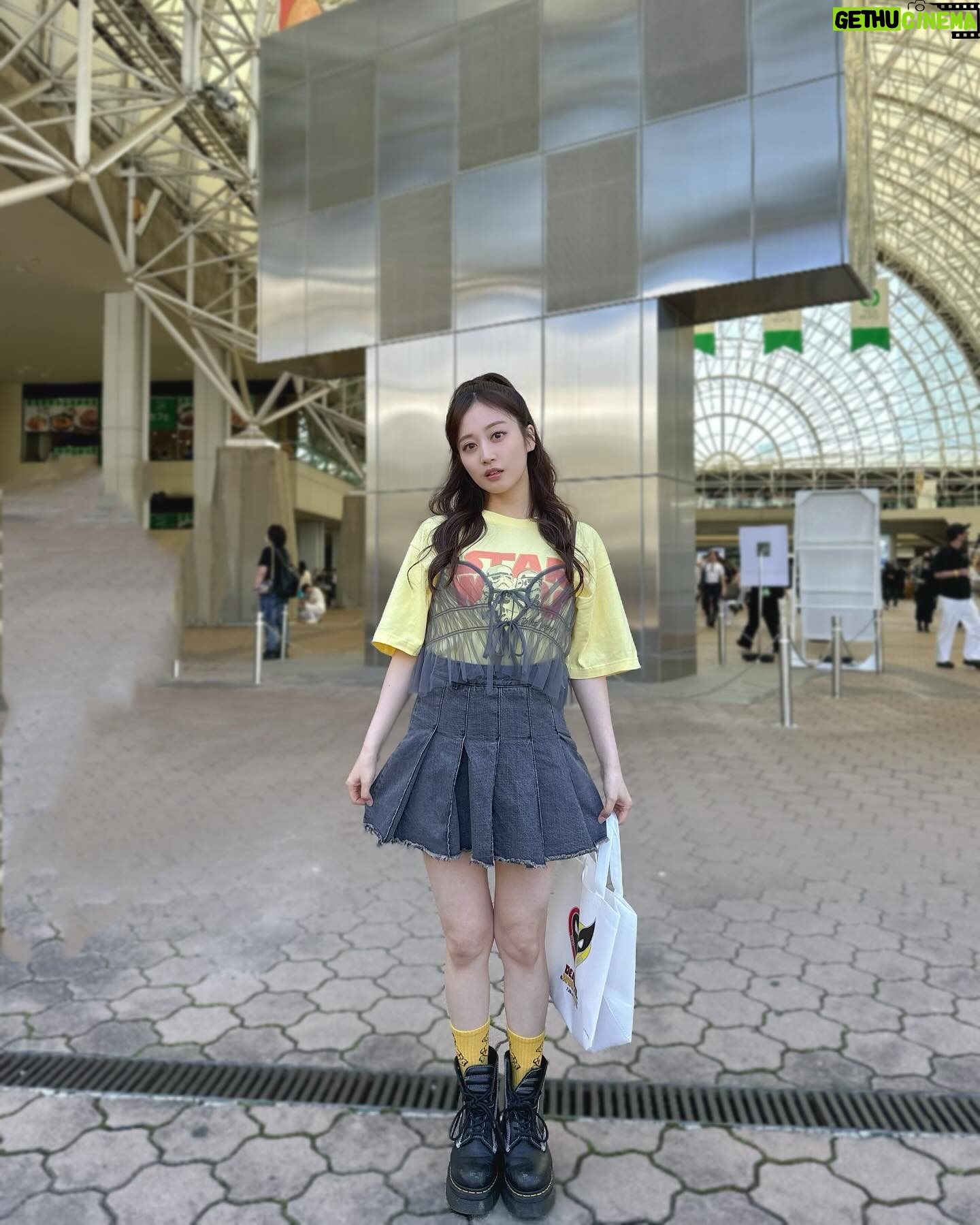 Chihiro Kawakami - 3.7K Likes - 🌟
明日5月4日は
「スター・ウォーズの日」
STAR WARS Tシャツが可愛くてお気に入りです🪐
" May the Forth be with you. "
#スターウォーズの日 #大阪コミコン2024
#大阪コミコンでは #5月4日に合わせて
#54種類のスターウォーズTシャツが販売中です
#圧巻 でした #ご来場の際はぜひ確認してください 🌟