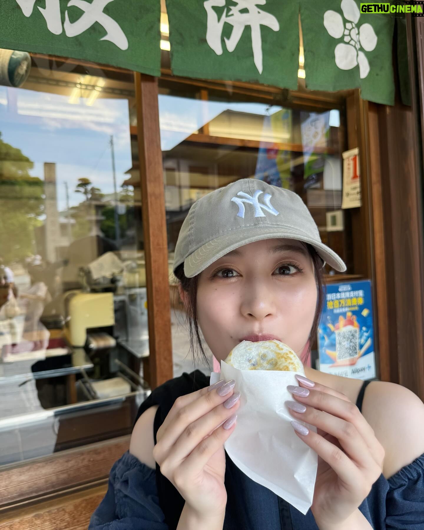 Chihiro Kawakami - 3.7K Likes - ⛩️🪷
太宰府天満宮 へ 行ってきました !
天気が良くて幸せで
梅ヶ枝餅が美味しくて幸せで
密かに集めてる御朱印いただけて幸せで
とにかく幸せ尽くしでした🤍✨
紫陽花の花手水がとっても綺麗だった…!!!
#福岡観光 #太宰府天満宮
#梅ヶ枝餅 #美味しすぎ
#花手水 #紫陽花 #御朱印
#パワーもらえました