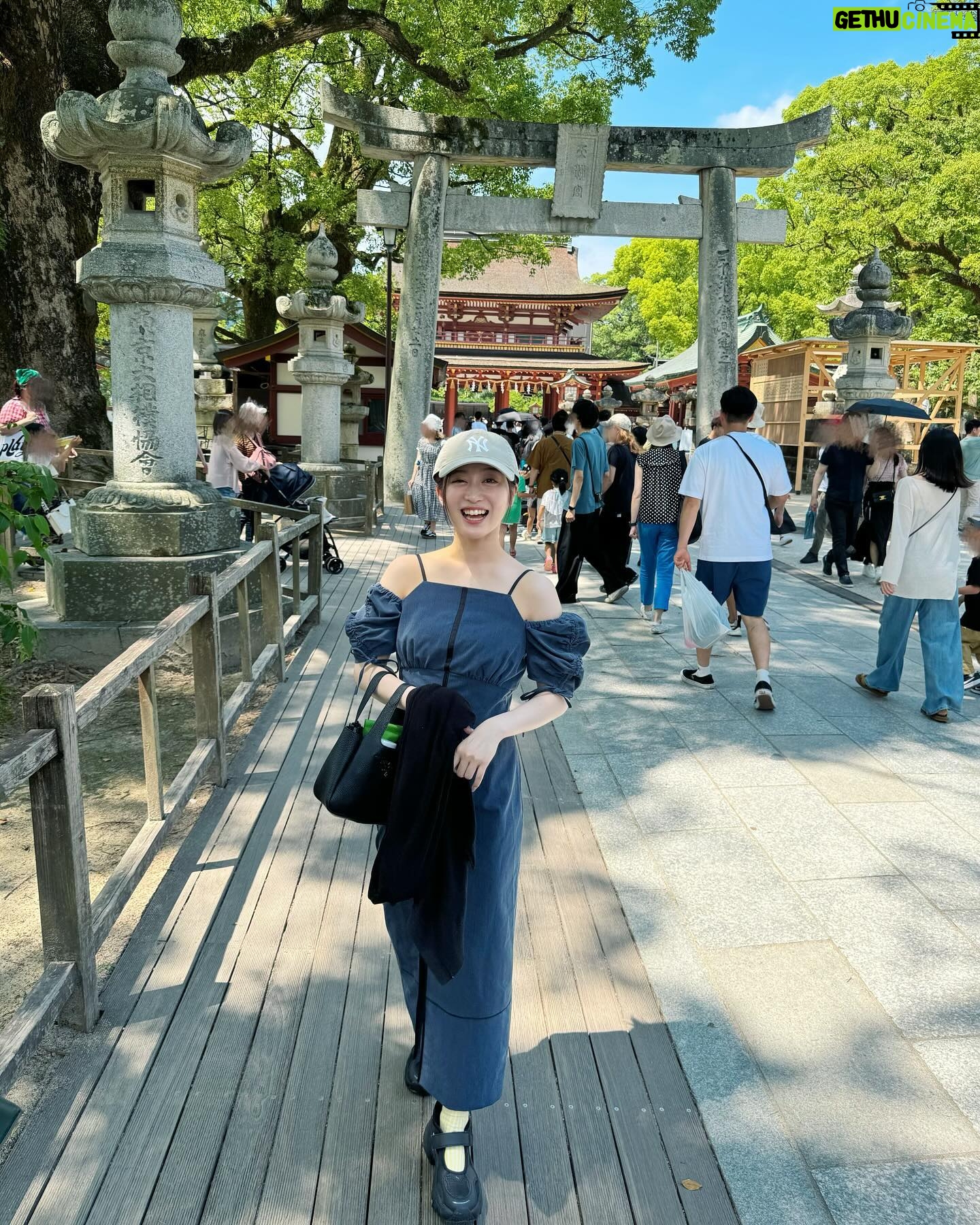 Chihiro Kawakami - 3.7K Likes - ⛩️🪷
太宰府天満宮 へ 行ってきました !
天気が良くて幸せで
梅ヶ枝餅が美味しくて幸せで
密かに集めてる御朱印いただけて幸せで
とにかく幸せ尽くしでした🤍✨
紫陽花の花手水がとっても綺麗だった…!!!
#福岡観光 #太宰府天満宮
#梅ヶ枝餅 #美味しすぎ
#花手水 #紫陽花 #御朱印
#パワーもらえました