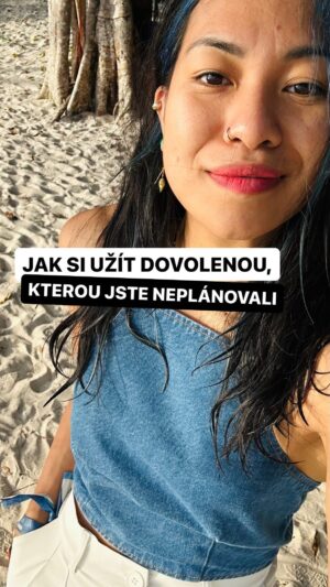Chila Ta Thuy Instagram - Děkuji @eximtoursck za to, že mě donutili jet na tuhle luxusní dovolenou, musela jsem se hodně překonávat. 😁 Ale teď vážně, stejne jako práci si v kalendáři plánujete i dovolenou a odpočinek řešte se stejnou nalehavostí jako práci. Klidně i na Šumavu. A když budete mít chuť na velké dobrodružství a exotiku, vyrazte dál. Nebudu se ani snažit být nestranná, a rovnou vám doporučím Vietnam. Je tady teplo, jídlo dechberoucí, zralý manga tu stojí 35 korun za kilo a když přežijete místní dopravu, vrátíte se domů mentálně odolnější. 😀😀

Osobně doporučuju ostrov Phu Quoc, kam nyní můžete dokonce letět přímým letem bez únavných mezipřistání. Hýčkat se tu můžete v rezortu Melia resorts jako já a rochňat se celý den na pláži nebo u bazénku ve své vile a po pár dnech sladkého nicnedělání vyrazit do ruchu města. Phú Quoc je nejen krásný, ale navíc taky bezpečný, takže je ideální destinací i pro rodiny s dětmi. Navíc je velmi jednoduché si zde najít řidiče, který vás provede celým ostrovem. Pokud mate nějaké dotazy, sem s nimi do komentářů. Napište mi, kdy jste naposledy byli na dovolené vy a jestli jste si tam vycistili hlavu. 😌 #vietnam #eximtourscz #spetkachili #phuquoc #cestujzasny