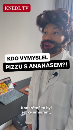 Chila Ta Thuy Instagram - Štáb Knedl TV se opět vydal do terénu, aby vám odhalil původ pizzy Havaj. V jakem táboře jste vy? Napište nám do komentářů svůj postoj k pizze s ananasem a my na základě toho ohodnotíme váš vkus. #knedltv #spetkachili #pizzahavaj #pizzasananasem