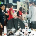 Chila Ta Thuy Instagram - Adéla Gondíková & Lucie Benešová toho spolu na konzervatoři zažily tolik, že by to vydalo na knihu - napsali jsme společně aspoň první kapitolu. S kuchařkou Chili Ta Thuy jsme zase společně balili jarní závitek - co jiného v tomhle měsíci, byť si říká únor. Milan Šteindler velice vtipně zavzpomínal na pohřeb režisérky Věry Chytilové a fotograf Matěj Dereck Hard přiblížil největší úskalí focení modelek; mají spolu moc hezkou dceru! No prostě - byl to neskutečný tanec! A protože k tomu hrála skupina ABBA, tak byste si to neměli nechat ujít!😎 📺 @primaftv 🗓 27. 2. 2024 ⏰ 21:35 🎭 @svandovodivadlo 📷 @tshine.photo #HonzaDedek #7PaduHD #7PaduHonzyDedka #TalkShow #AdelaGondikova #LucieBenesova #MilanSteindler #MatejDereckHard #ChiliTaThuy #Herecka #Herec #Vytvarnik #Kucharka