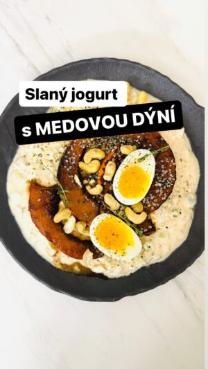 Chila Ta Thuy Instagram - Recept na o něco veselejší podzimní depresi. 🥲 #spetkachili #dynoverecepty #dyne #veggie #slanyjogurt #vegerecepty #podzimnideprese