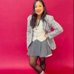 Chila Ta Thuy Instagram - Taková malá inspirace na to jak stylovat moje CHILI SIGNATURE PONOŽKY. Budu ráda, když mi pošlete svoje outfity, i ty s teplákama na doma nebo upocený selfie s posilky, kde je máte přes legíny. 😀 Já totiž… se mi furt nějak nechce věřit, že někdo fakt nosí moje výtvory na svý hnátičce. 😂 Na fotkách jsou krásné kotníčky @kundosaki_. Fotky samozřejmě by @otakar.senkyr ❤️